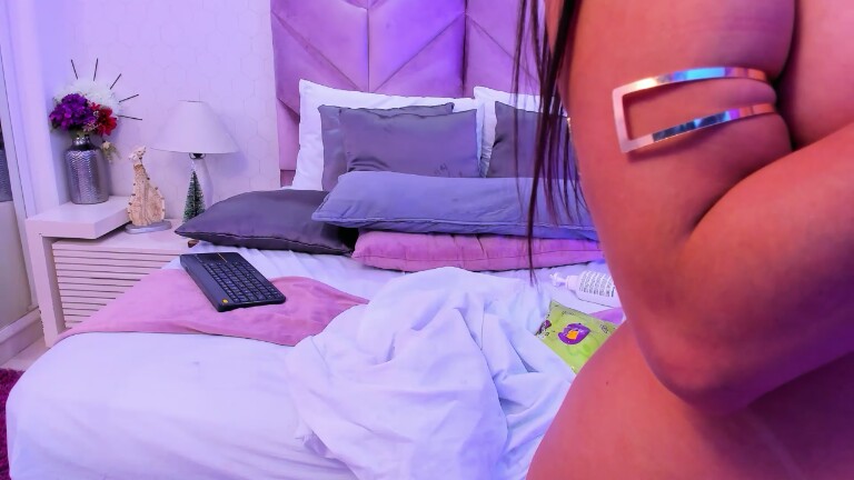 MelinaWest's Streamate show and profile