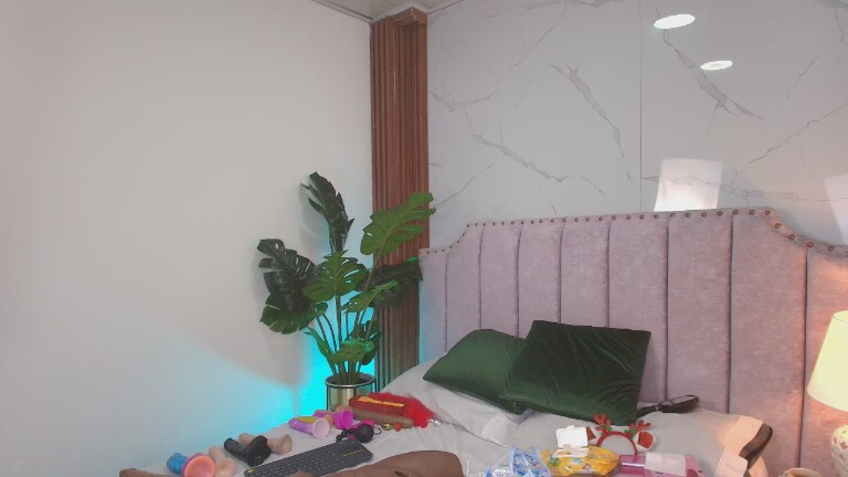 Karoline_606's Streamate show and profile