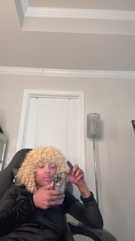 Beautifulbutterflyy's Streamate show and profile