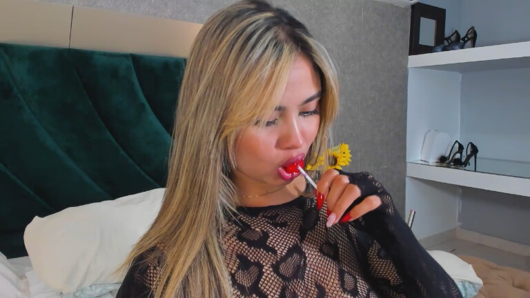 AlexandraLopez's Streamate show and profile