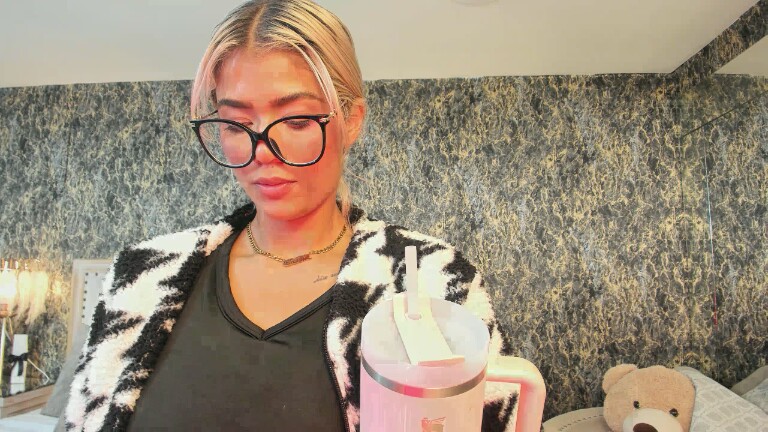 EviilAngel's Streamate show and profile