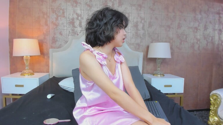 NikoYon's Streamate show and profile